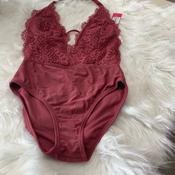 Swim suit - Picture 2 of 3